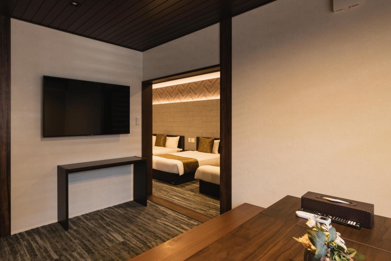 Grand Base Crane Aparthotel Fukuoka  Exterior photo